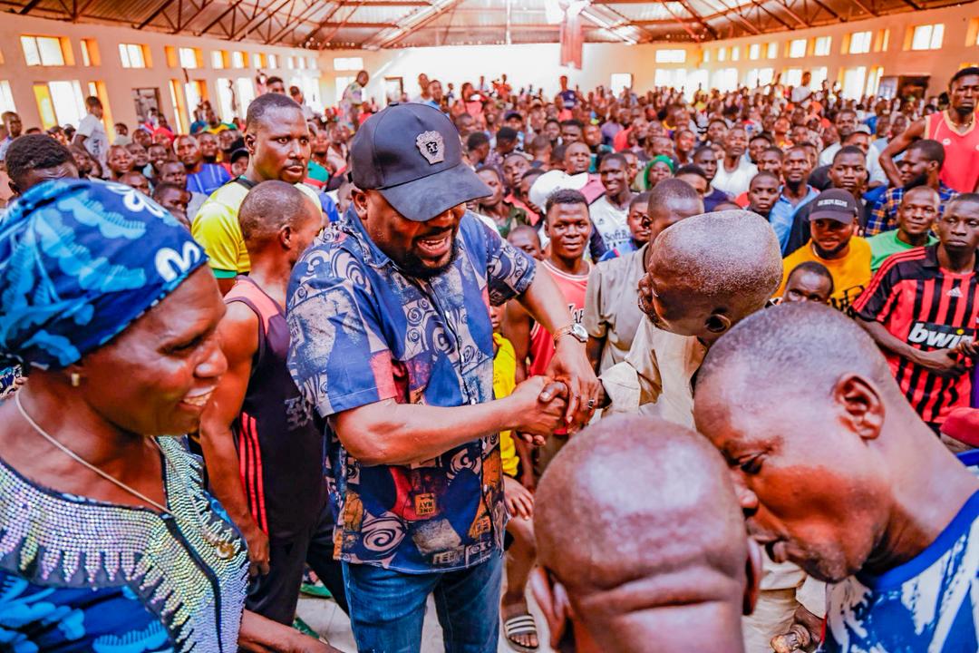 NAANLONG DANIEL RECEIVES MASSIVE HOMECOMING IN PIAPUNG, INAUGURATES WARD COORDINATORS AHEAD OF STATE ASSEMBLY PRIMARIES.
